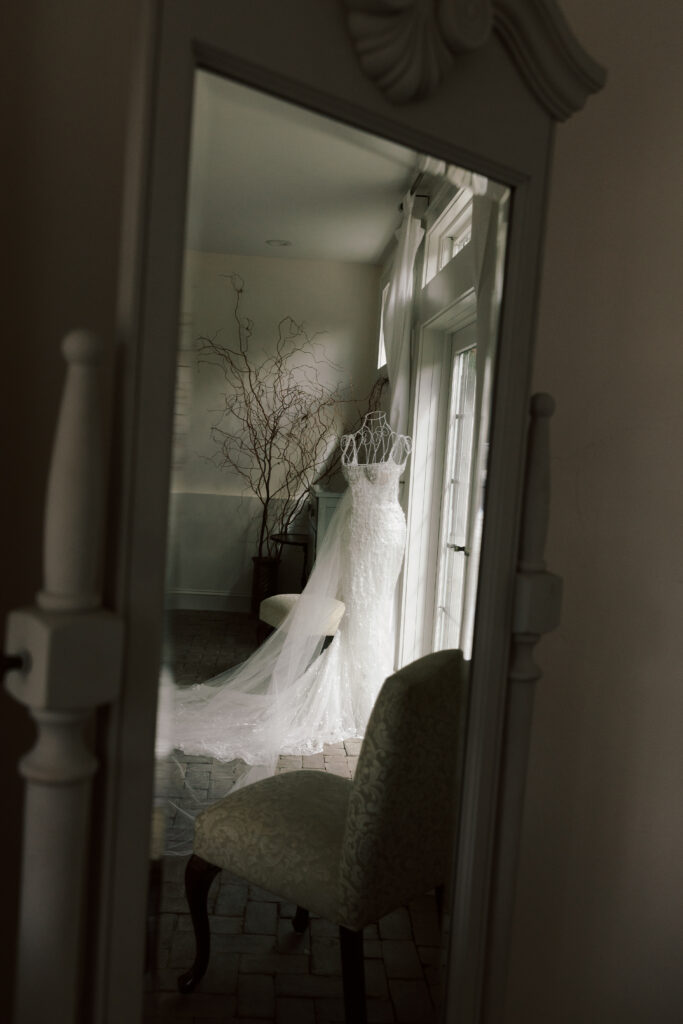 The Cottage At The Gardens At Uncanoonuc Mountain | Goffstown, NH | Getting Ready Space